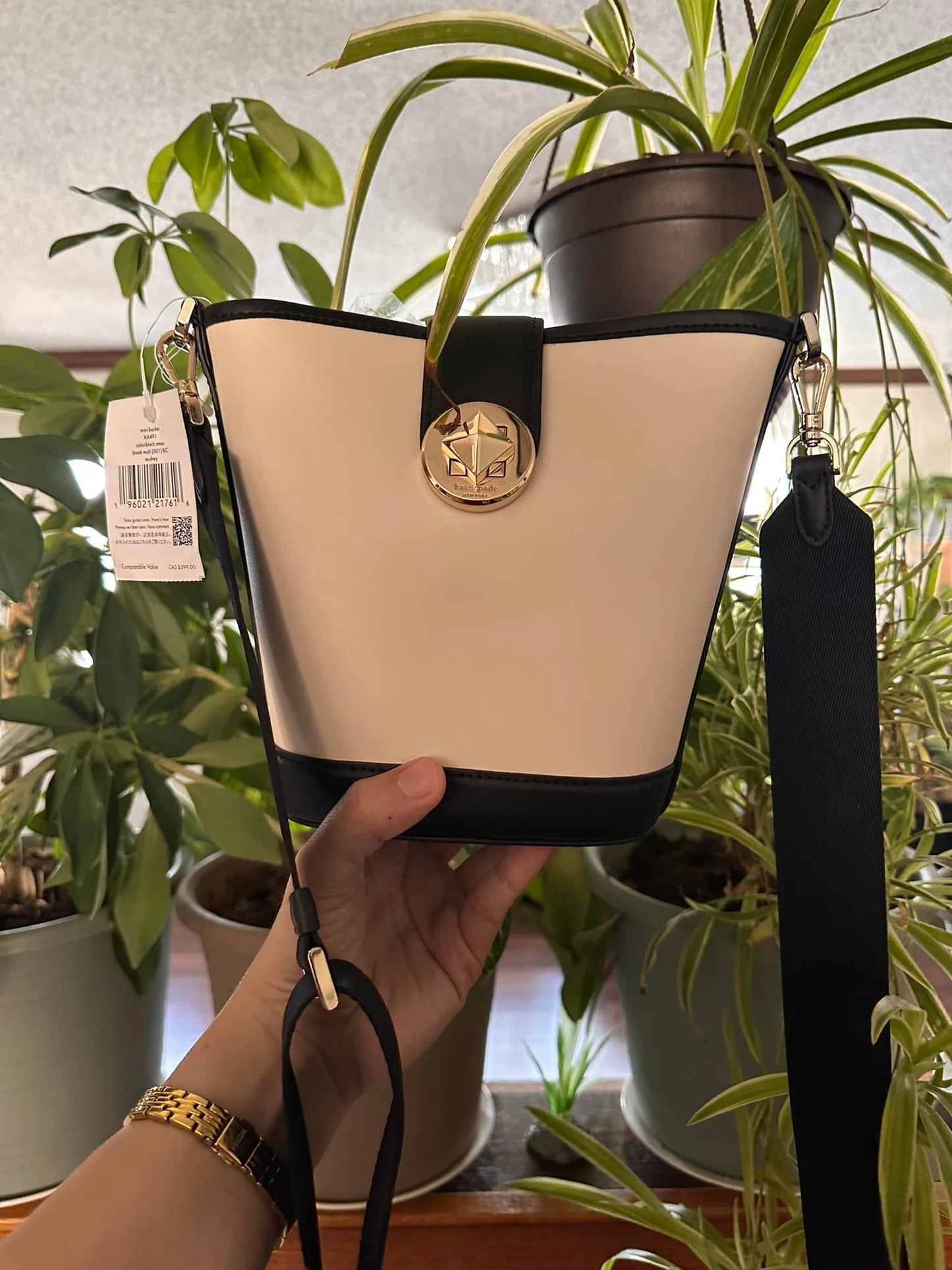 KATE SPADE BUCKET BAG